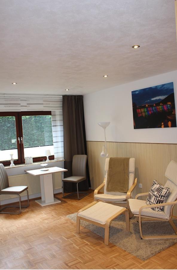 Haus Waldesruh, 3 Ferienwohnungen Hemfurth-Edersee Exterior photo
